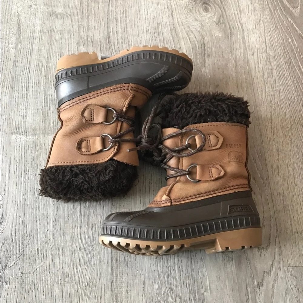 Sorel brown snow kids boots sz-10